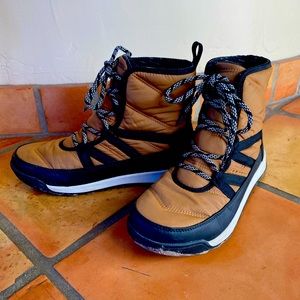 Sorel Women’s Whitney II Short Lace - size 10.5